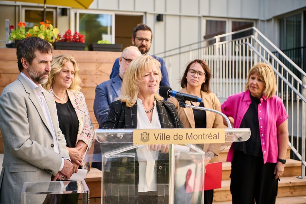 Ensemble, face à l’invisibilité des femmes en situation d’itinérance