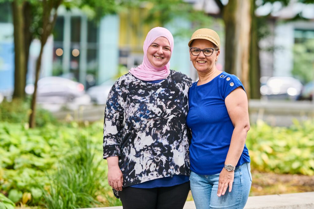 Résilience au féminin : Hadjira et Ouassima, un duo lumineux